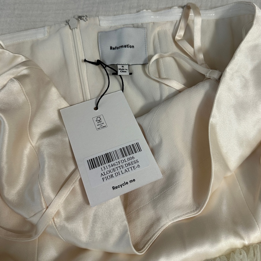 NWT Reformation Alouette Dress - Fior Di Latte - Picture 11 of 15